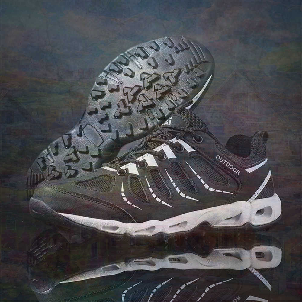 Sumer Round Tip Silver Sneaker - огляд і ціна Tech Girl Accessories